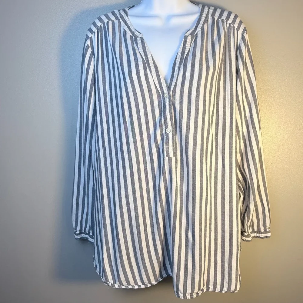 Old Navy Blue & White Striped Tunic Blouse Women's Large Long Sleeve‎ coastal